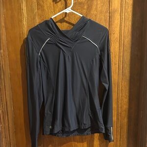 Athleta Long Sleeve Grey Medium Top